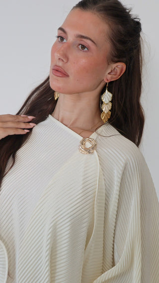 Daisy Pleated Poncho