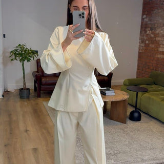Aurelia Trousers with a belt